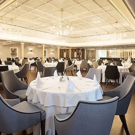 Majestic Hotell 4*