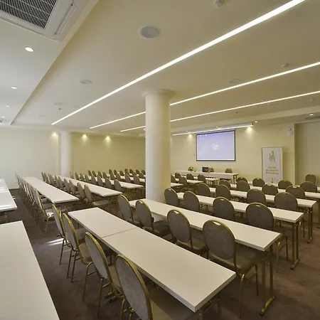 فندق ماجستيك