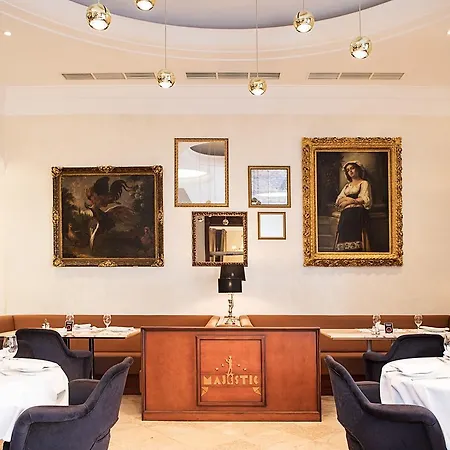 ماجستيك فندق