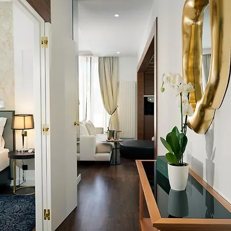 Majestic Hotel 4*